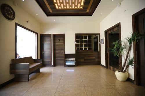Oyo 40791 Hotel Hot N Fast