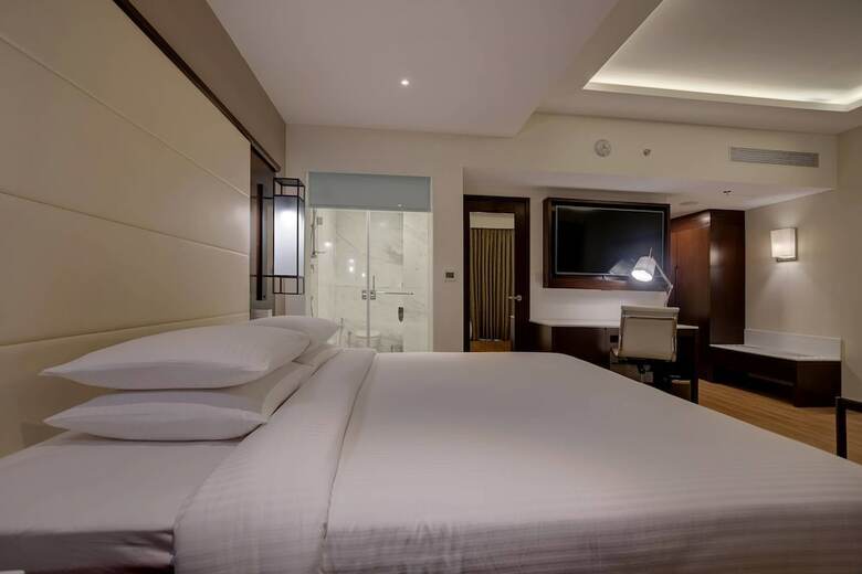 Hotel Courtyard By Marriott Surat