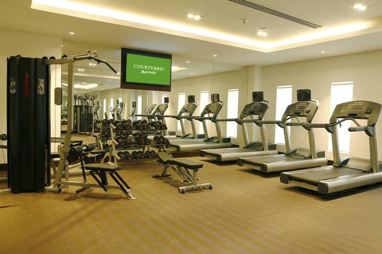 Hotel Courtyard By Marriott Surat
