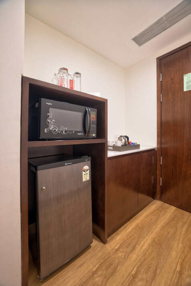 Hotel Courtyard By Marriott Surat
