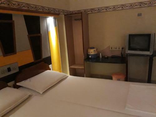 Hotel Krishna Lodge