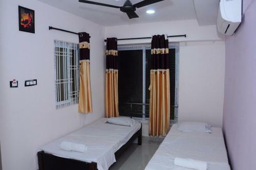 Lodge Sgs Residency