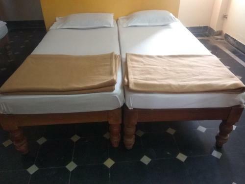 Hotel Svs Lodge