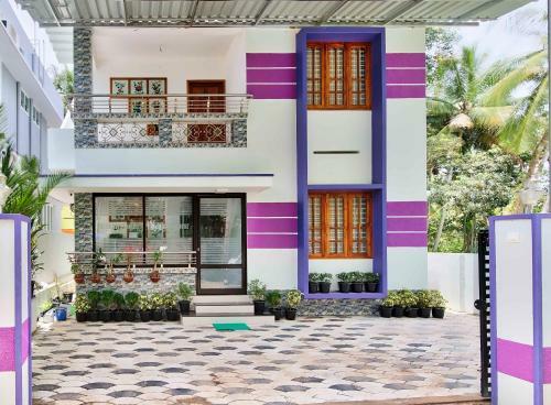 Hostal Rams Guest House Near Kims Hospital