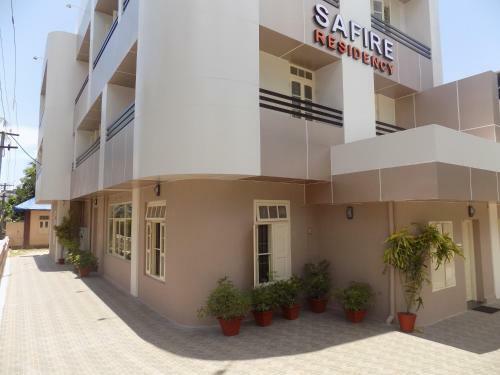 Hotel Safire Residency
