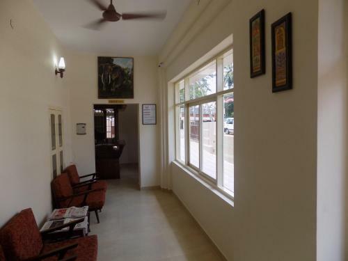 Hotel Safire Residency