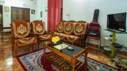 Freeland Homestay AC & Non AC Rooms