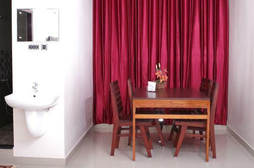 Apartamento Indeevaram Residency