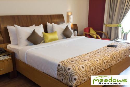 Hotel Meadows Residency