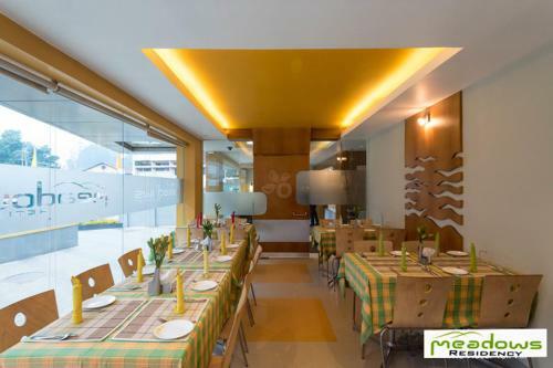 Hotel Meadows Residency