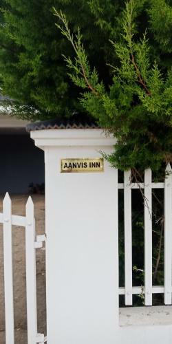 Villa Aanvis Inn