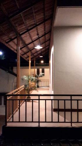 Hotel Olives Pleasant Stays