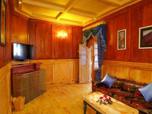 Hotel Vinnca West Downs Heritage Resort