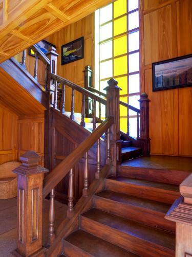 Hotel Vinnca West Downs Heritage Resort