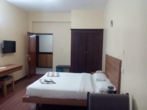 Hotel Preethi Palace