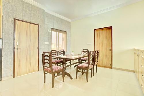 Graceful 3bhk Apartment In Udaipur