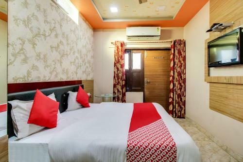 Oyo 35398 Hotel Pearl
