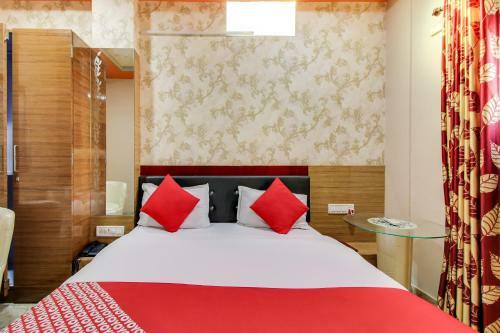 Oyo 35398 Hotel Pearl
