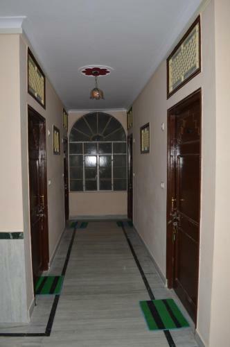 Hotel Laxmi Mahal