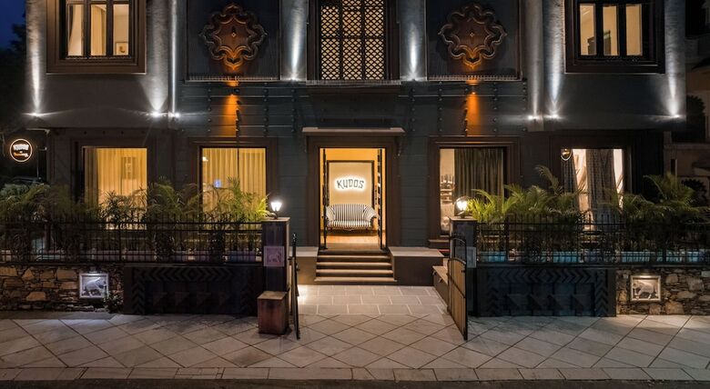 Hotel Viaan