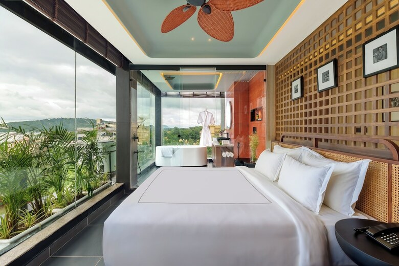 Hotel Viaan