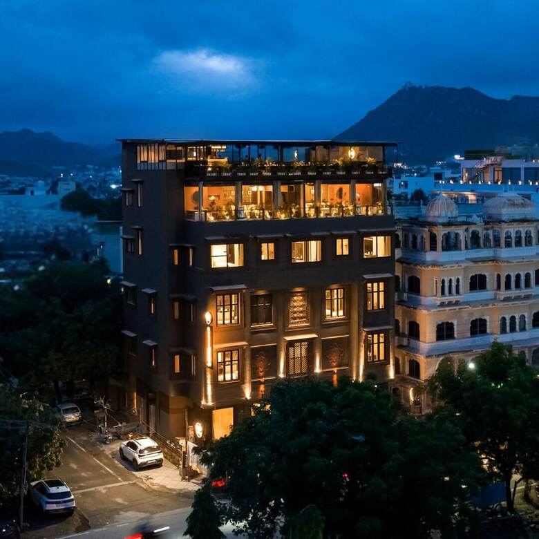 Hotel Viaan