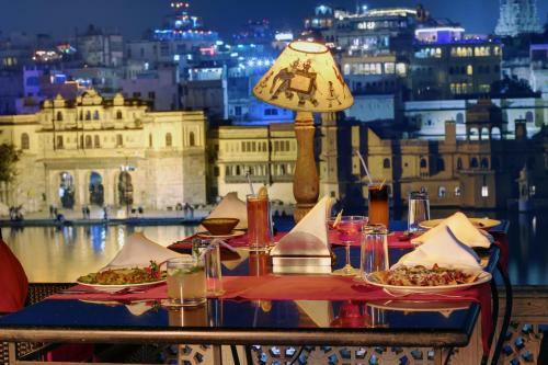 Lake Pichola Hotel