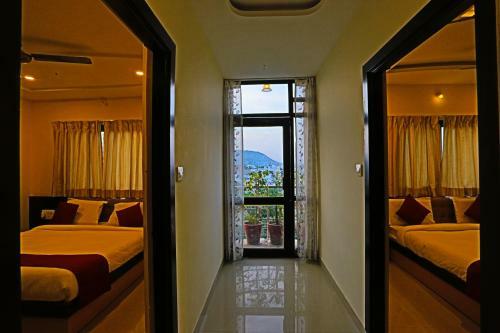 Hotel Suraj Palace