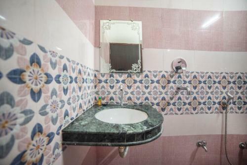 Hotel Yash Residency
