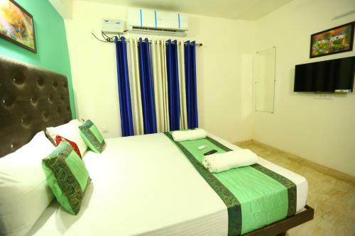 Hotel Yash Residency