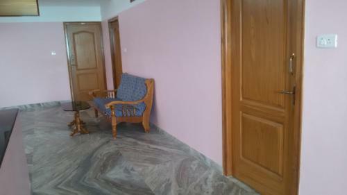 Hotel Saravana Grand