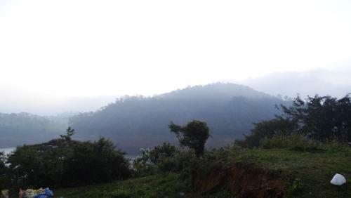 Hotel Malakkappara Dam Resort