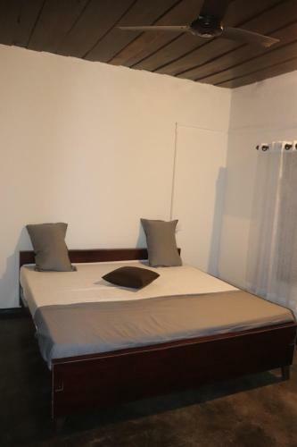 Short Giraffe Hostels - Varkala Beach