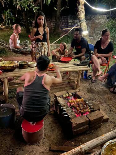 Short Giraffe Hostels - Varkala Beach