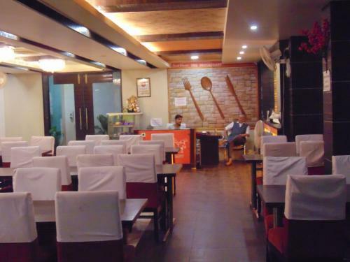 Saffron Hotel