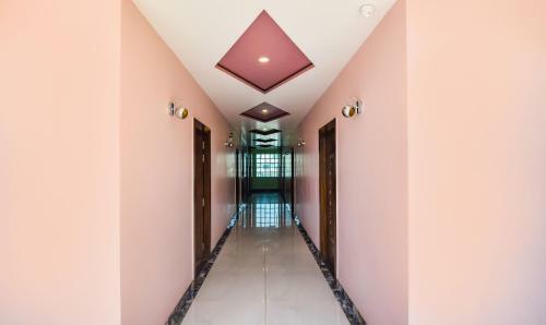 Saffron Hotel