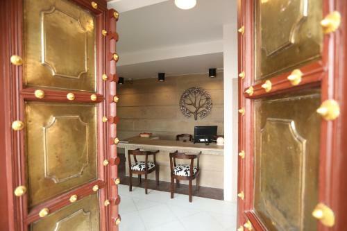Hotel Guleria Kothi