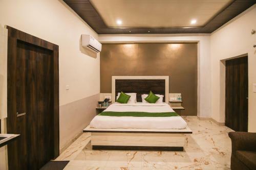 Hotel Yashogopal Resortico