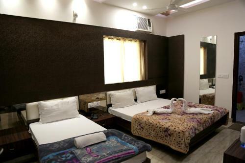 Hotel Shree Ananad Dham