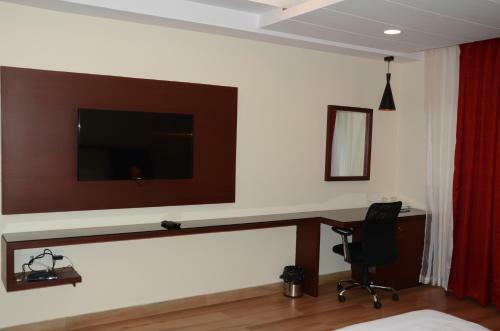 Hotel Karunyaresidency