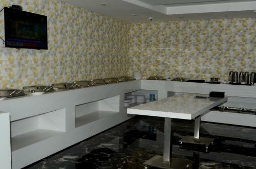 Hotel Karunyaresidency