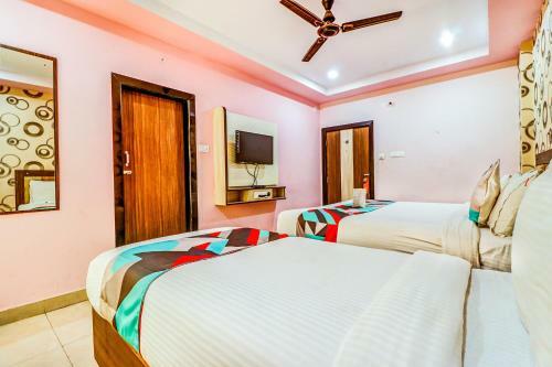 Hotel Fabexpress B Square