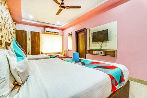 Hotel Fabexpress B Square