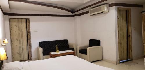 Posada Sarovar Hotel
