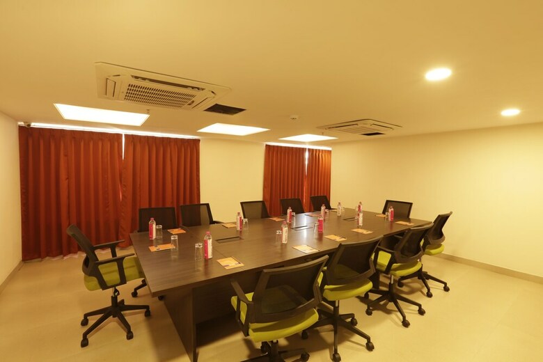 Mantris Hotel