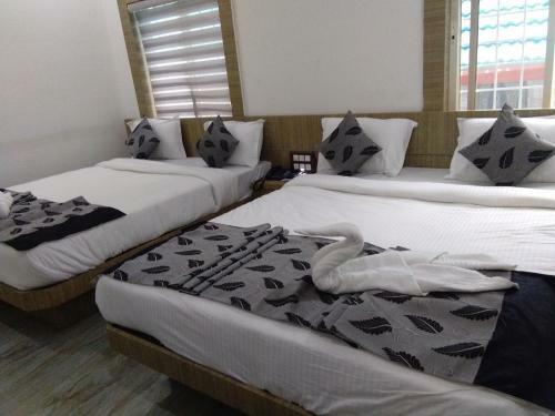 Lodge Suroor Tourist Home