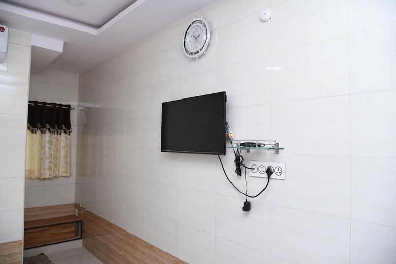 Hotel K N Gupta Residency