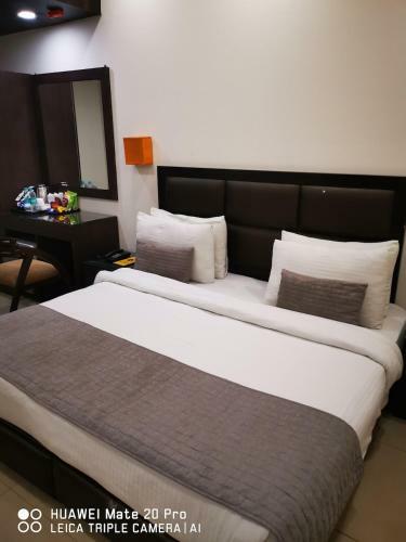 Hotel P.k. Residency