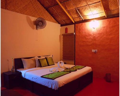 Hotel Koomankolly Resort