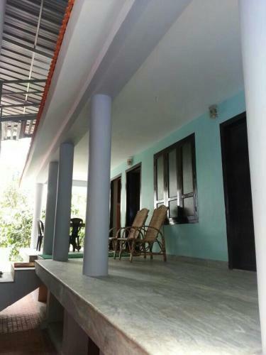Woodlands Residence
